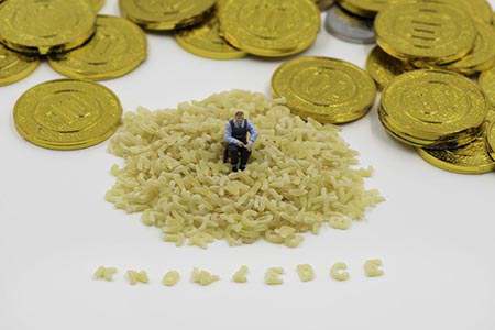 油价跌，黄金价格会否同步下滑？